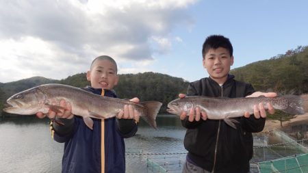 フィッシングレイクたかみや 釣果