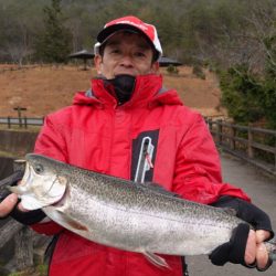 フィッシングレイクたかみや 釣果