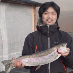 フィッシングレイクたかみや 釣果