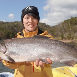 フィッシングレイクたかみや 釣果
