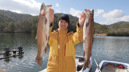 フィッシングレイクたかみや 釣果