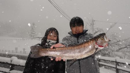 フィッシングレイクたかみや 釣果
