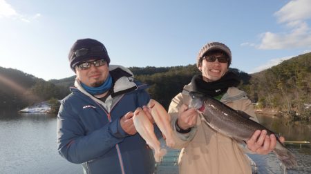 フィッシングレイクたかみや 釣果