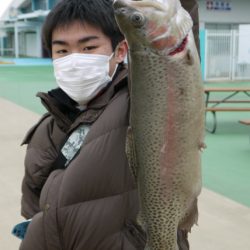 としまえんフィッシングエリア 釣果