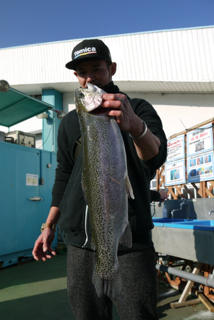 としまえんフィッシングエリア 釣果