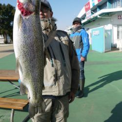 としまえんフィッシングエリア 釣果