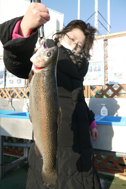 としまえんフィッシングエリア 釣果