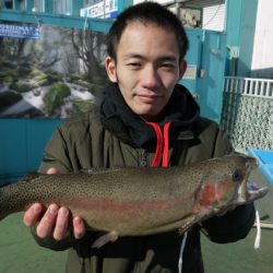 としまえんフィッシングエリア 釣果