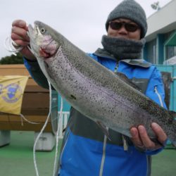 としまえんフィッシングエリア 釣果