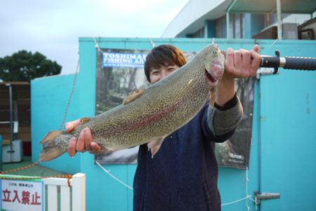 としまえんフィッシングエリア 釣果