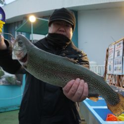 としまえんフィッシングエリア 釣果