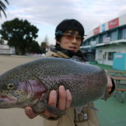 としまえんフィッシングエリア 釣果