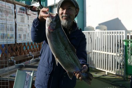 としまえんフィッシングエリア 釣果