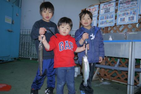 としまえんフィッシングエリア 釣果