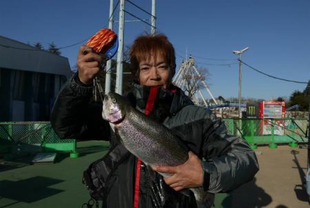 としまえんフィッシングエリア 釣果