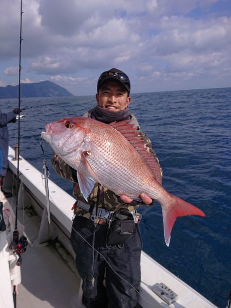 エンペラー 釣果