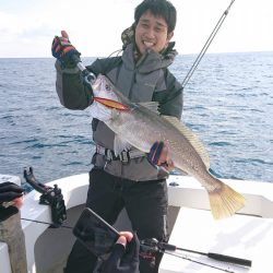 エンペラー 釣果