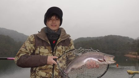 フィッシングレイクたかみや 釣果