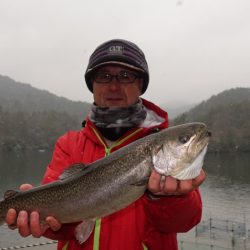 フィッシングレイクたかみや 釣果