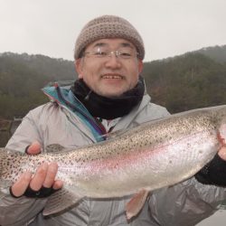 フィッシングレイクたかみや 釣果