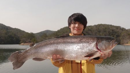 フィッシングレイクたかみや 釣果