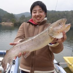 フィッシングレイクたかみや 釣果