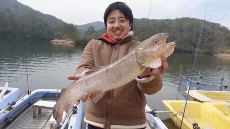 フィッシングレイクたかみや 釣果