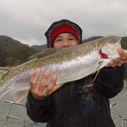 フィッシングレイクたかみや 釣果