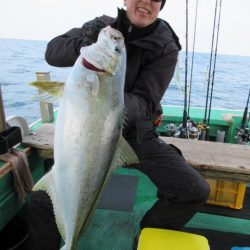 真祐丸 (しんゆうまる) 釣果