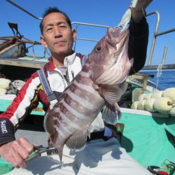 真祐丸 (しんゆうまる) 釣果