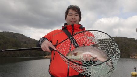 フィッシングレイクたかみや 釣果