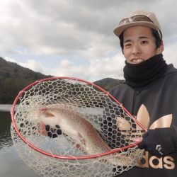 フィッシングレイクたかみや 釣果