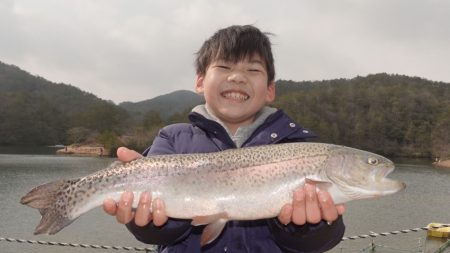 フィッシングレイクたかみや 釣果