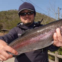 フィッシングレイクたかみや 釣果