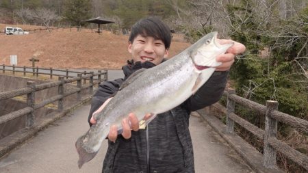 フィッシングレイクたかみや 釣果