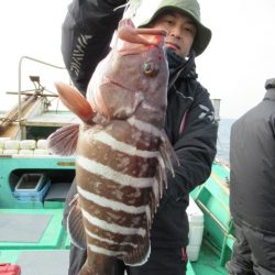 真祐丸 (しんゆうまる) 釣果