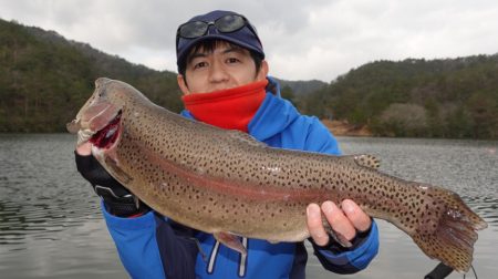 フィッシングレイクたかみや 釣果
