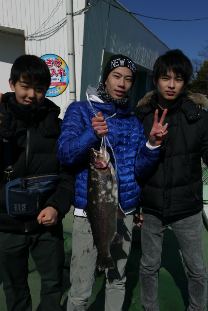 としまえんフィッシングエリア 釣果