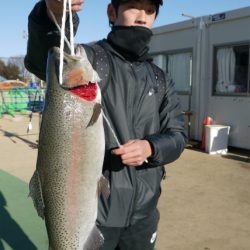 としまえんフィッシングエリア 釣果