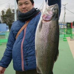 としまえんフィッシングエリア 釣果