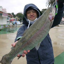 としまえんフィッシングエリア 釣果