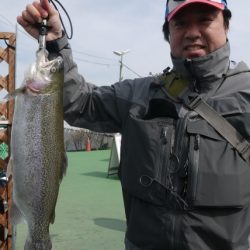 としまえんフィッシングエリア 釣果