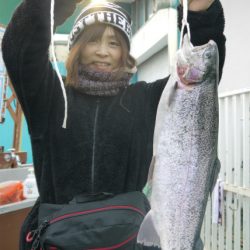 としまえんフィッシングエリア 釣果