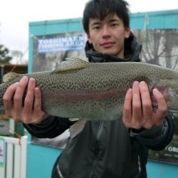 としまえんフィッシングエリア 釣果