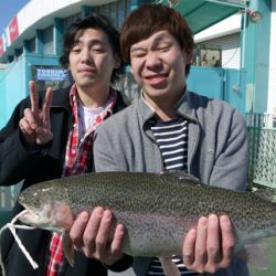 としまえんフィッシングエリア 釣果