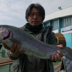 としまえんフィッシングエリア 釣果