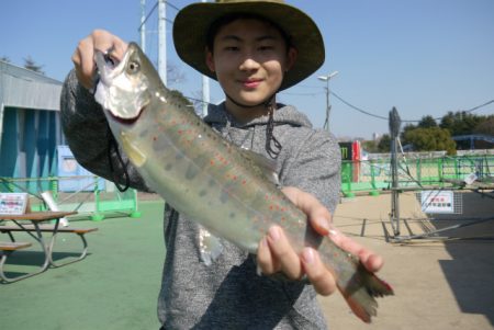 としまえんフィッシングエリア 釣果