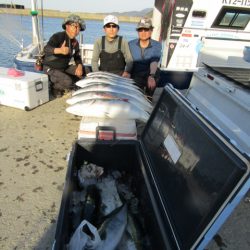 ジギング船 BLUEWATER 釣果