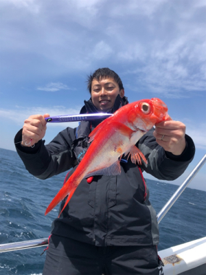 田辺市の太郎丸さんで中深海ジギング