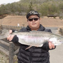 フィッシングレイクたかみや 釣果